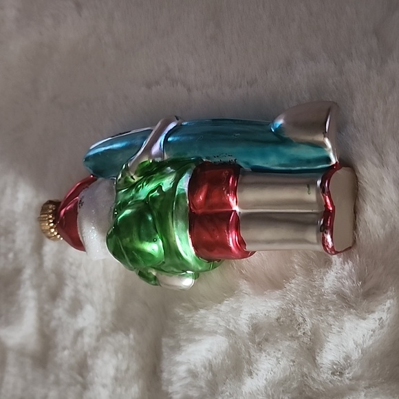 OLD WORLD SANTA CLAUS  GLASS CHRISTMAS ORNAMENT. - Picture 2 of 4